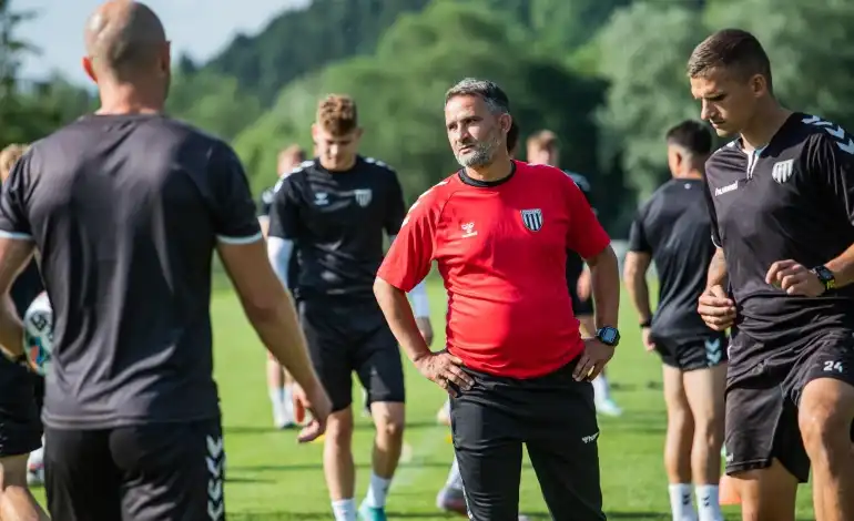 Tomasz Kafarski odsunięty od prowadzenia pierwszego zespołu