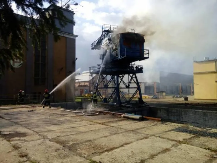 Pożar dźwigu na ul. Wyspiańskiego w Nowym Sączu 