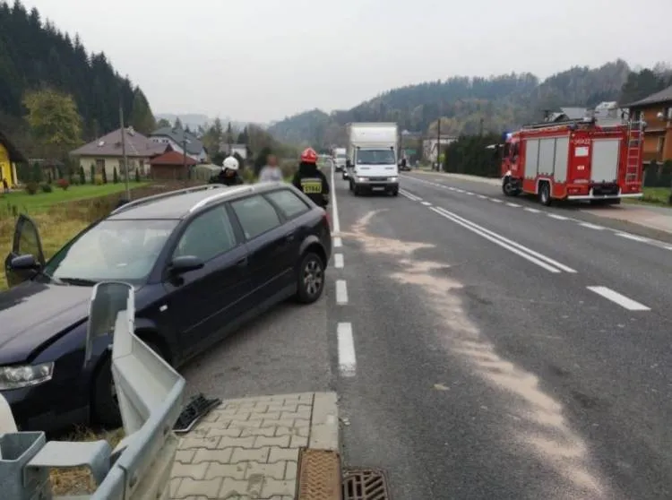 Zderzenie trzech samochodów w miejscowości Piątkowa