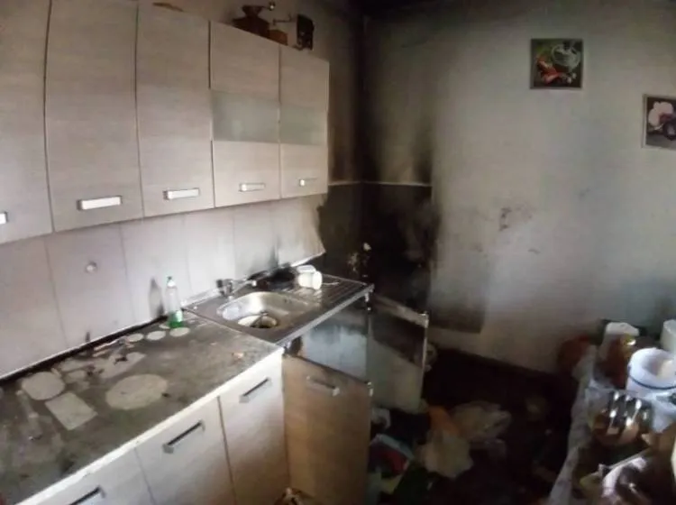 W domu zapaliła się kuchenka gazowa