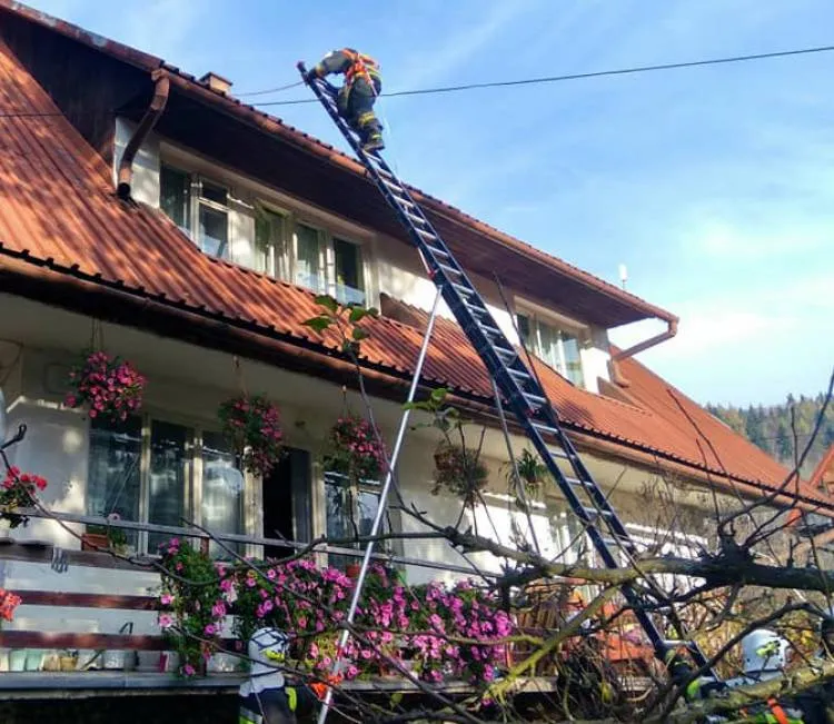 Obidza: Pożar sadzy w przewodzie kominowym