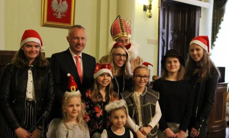 Świąteczne spotkanie dzieci z prezydentem