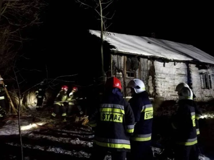 Pożar drewnianego pustostanu w Siołkowej