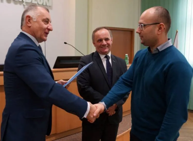 31 umów dla instruktorów szkółek ginących zawodów