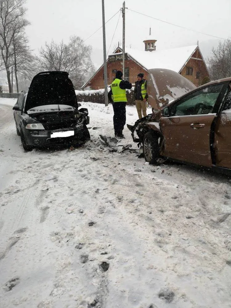 Fatalne warunki na drogach. Kolejna kolizja.