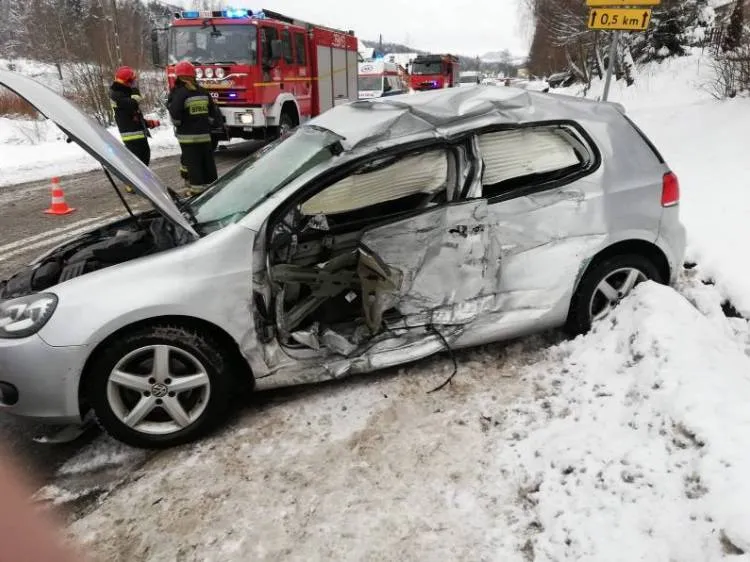 Wypadek w Podoli Górowej. Kierujący miał dużo szczęścia