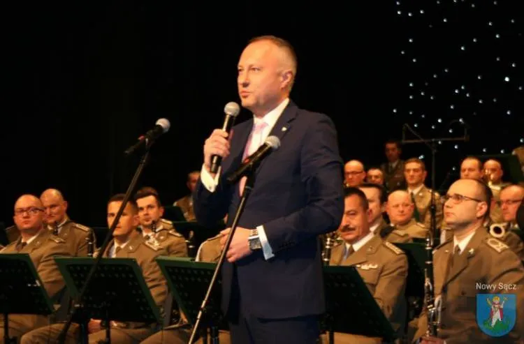 Nowosądecki MCK SOKÓŁ rozbrzmiał klasyką muzyki rozrywkowej 