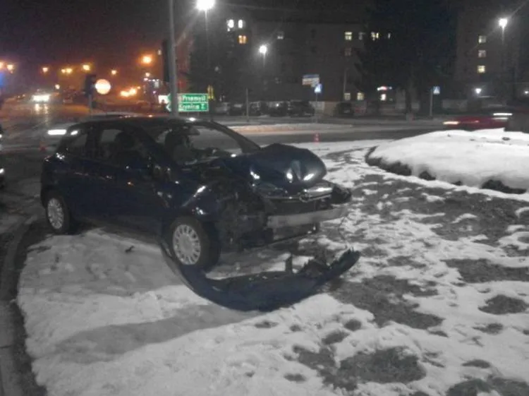 Kolizja na rondzie w Nowym Sączu