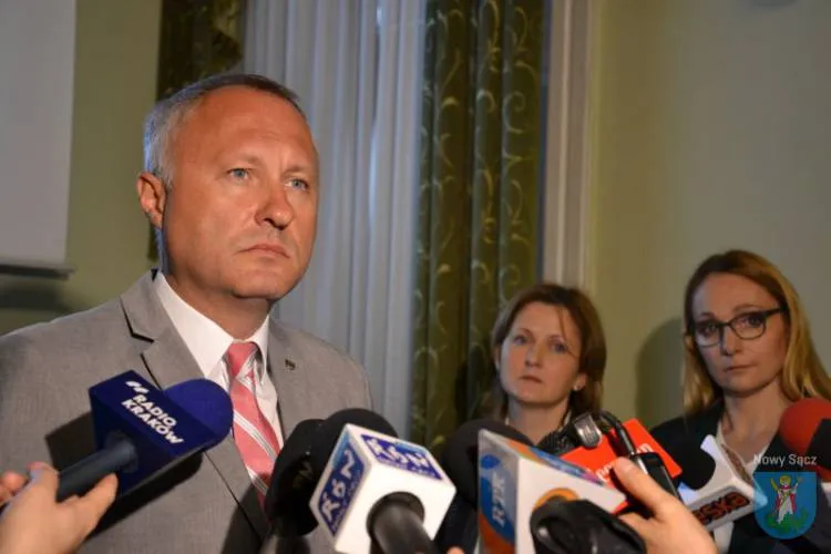 Prezydent wypowiedział się o stanie sądeckich szkół