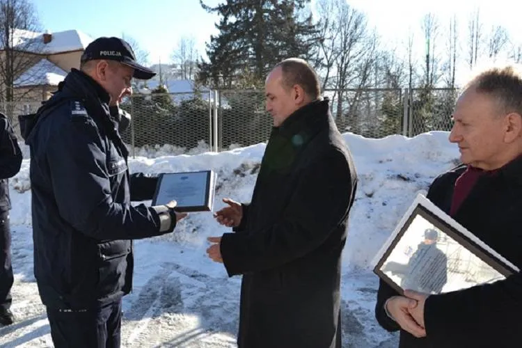 Komisariat Policji w Muszynie ma dwa nowe radiowozy