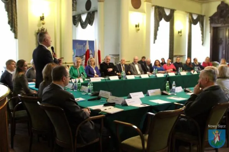 Dzisiaj pierwsze spotkanie Okrągłego Stołu Nowosądeckiej Oświaty