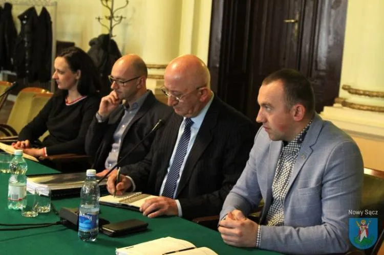 W ratuszu dyskutowano o sytuacji komunikacyjnej na Sądecczyźnie