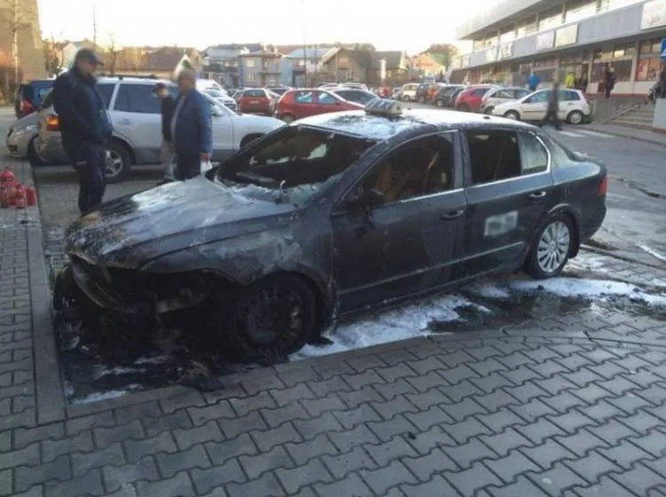 Pożar taksówki na Nawojowskiej