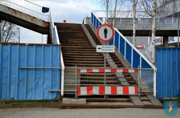 Otwarcie kładki dla pieszych nad Nawojowską w połowie czerwca 