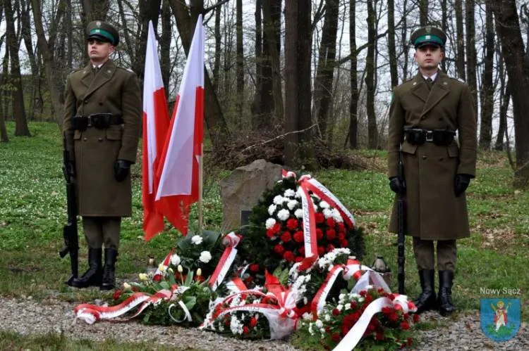 Uczcili pamięć ofiar zbrodni katyńskiej i katastrofy smoleńskiej