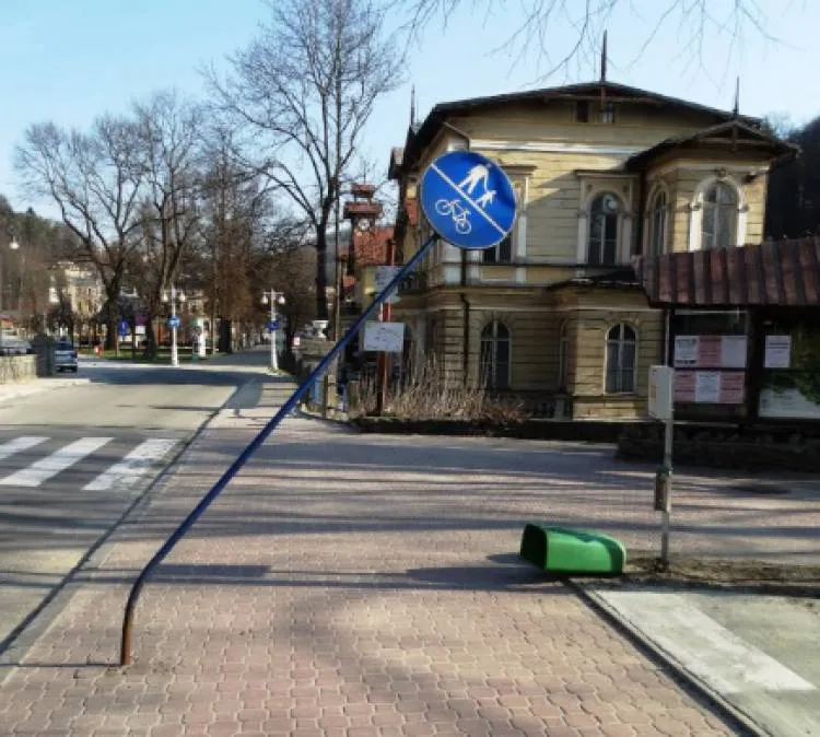 Pijani niszczyli mienie publiczne