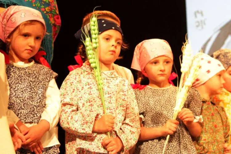 XV Integracyjny Konkurs piosenki SP nr 6 w atmosferze ludowej kultury