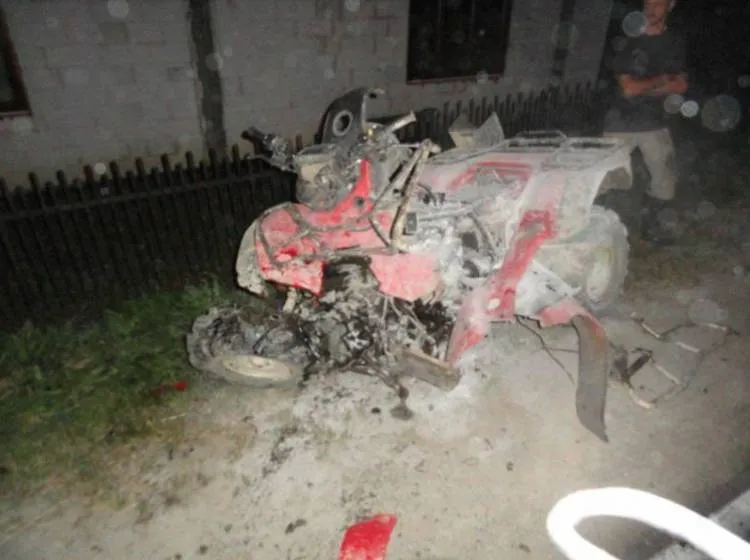 Wypadek w Mochnaczce Wyżnej. Kierującego Quadem wyrzuciło z pojazdu.