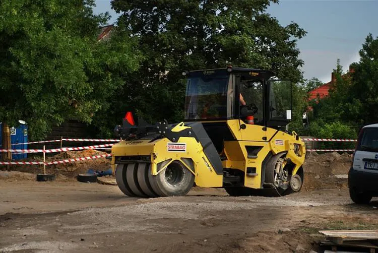 Ważna Inwestycja w Gminie Łącko. Remont drogi z rządowym dofinansowaniem