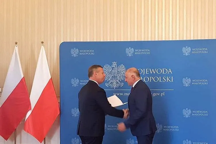 Powiat nowosądecki otrzymał kolejne 5 mln zł na remonty dróg