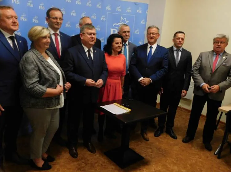 Konferencja z udziałem nowych Posłów i Senatorów z PIS 