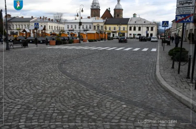 Uwaga kierowcy! Rynek otwarty