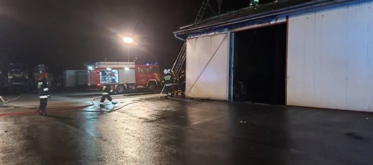 pożar hali produkcyjnej Nowy Sącz
