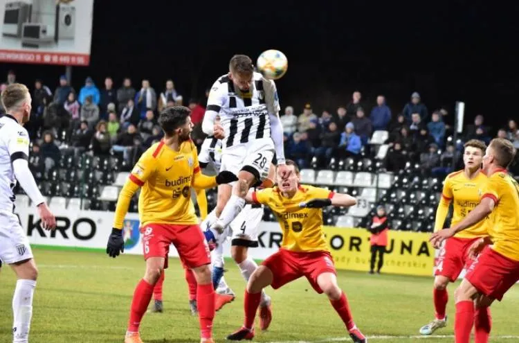 Sandecja pokonała Stomil Olsztyn