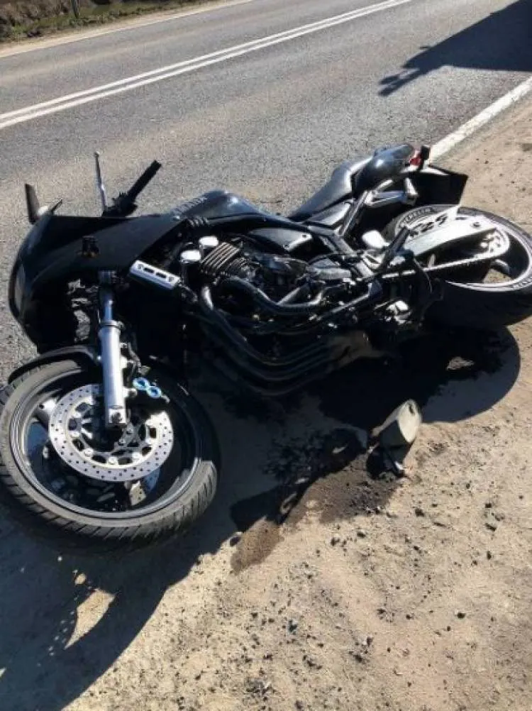 Wypadek w Kurowie. Samochód osobowy zderzył się z motocyklem