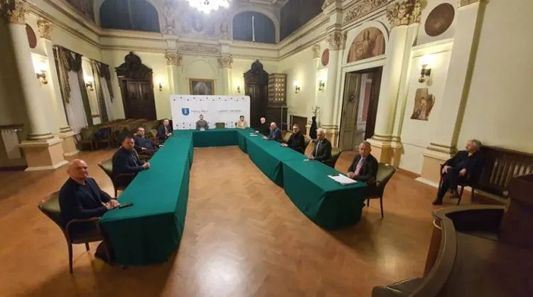 Dwa odrębne spotkania radnych