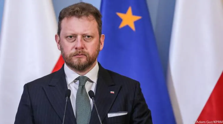Rząd znosi kolejne ograniczenia – 18 maja pójdziesz do fryzjera, kosmetyczki i restauracji