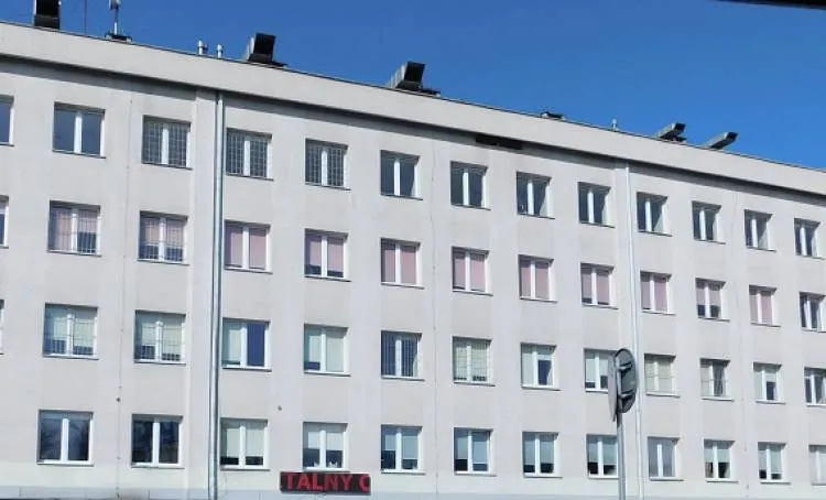 Milionowa dotacja na walkę z nowotworami. Szpital w Nowym Sączu zyska nowoczesny sprzęt