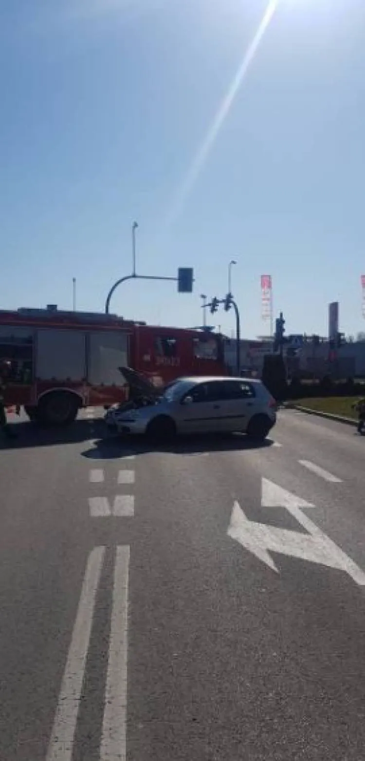 zderzenie dwóch osobówek ul. Węgierska Nowy Sącz