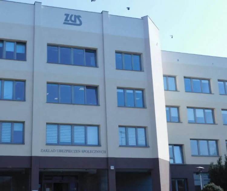 Od 15 kwietnia wypłata pierwszych świadczeń postojowych dla przedsiębiorców