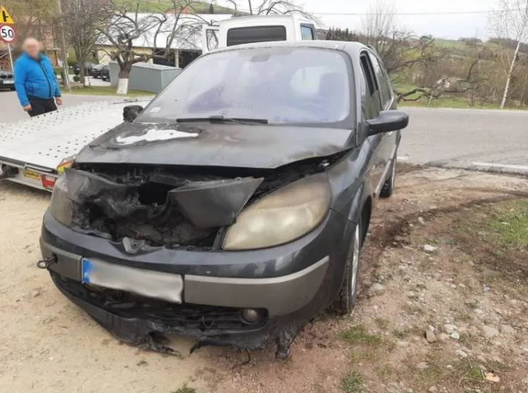 Pożar samochodu osobowego w Starej Wsi