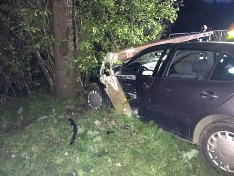 Samochód wypadł z drogi Popowice
