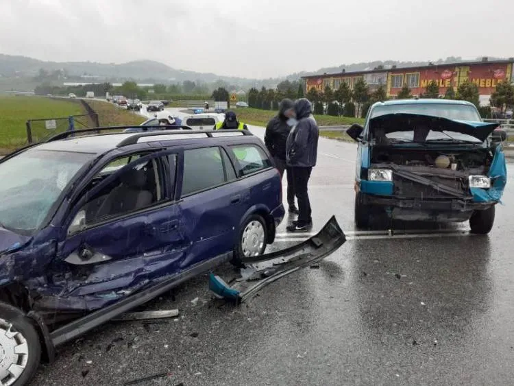 Wypadek w Łososinie Dolnej. Wśród poszkodowanych dziecko