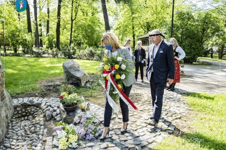 władze miasta uczciły 100 rocznicę urodzin Jana Pawła II