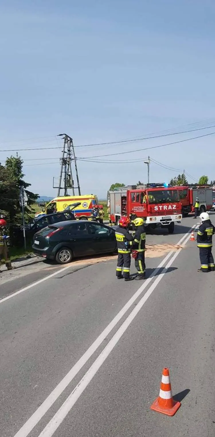 Wypadek w Cieniawie. Jedna osoba poszkodowana