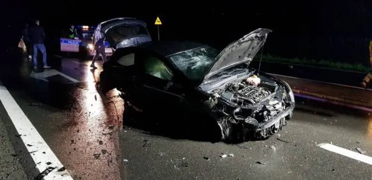 Stadła. Poważny wypadek drogowy. Dwie osoby poszkodowane