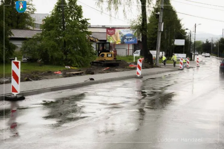 Rozpoczęła się budowa chodnika i przejścia dla pieszych na ul. Grunwaldzkiej