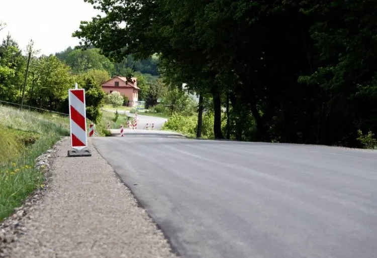 Dobiegają końca roboty drogowe na odcinku Ropa - Gródek - Biała Niżna