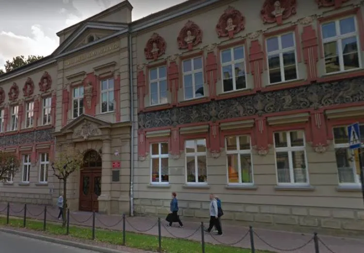 Szkoła Podstawowa nr 1. Będą dwa oddziały klas pierwszych