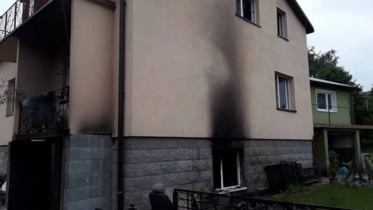 Pożar samochodu i garażu w Marcinkowicach
