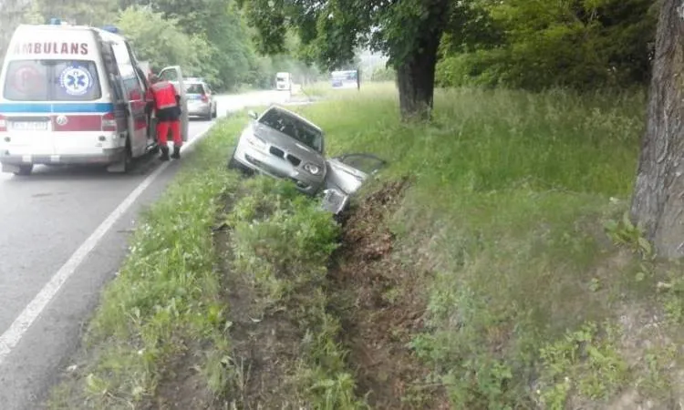W Łososinie Dolnej samochód osobowy zderzył się z ciężarówką