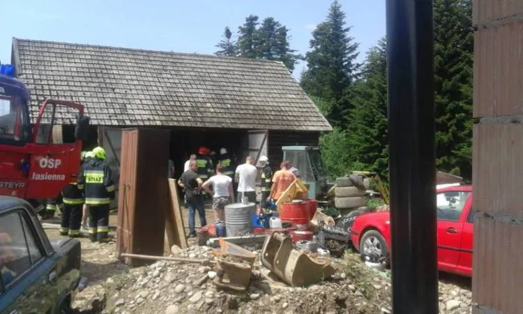 Pozar budynku gospodarczego w Bukowcu