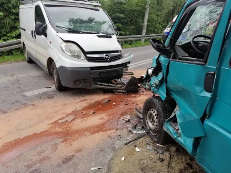 Wypadek w Łazach Biegonickich. Jedna osoba trafiła do szpitala