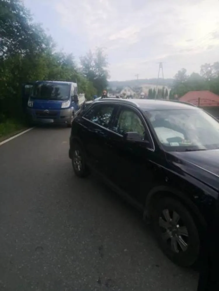 Zderzenie trzech osobówek w Długołęce-Świerkli