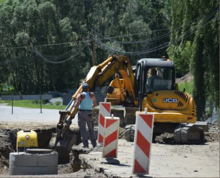 Stary Sącz inwestuje z pomocą funduszy unijnych w rozbudowę kanalizacji i wodociągów