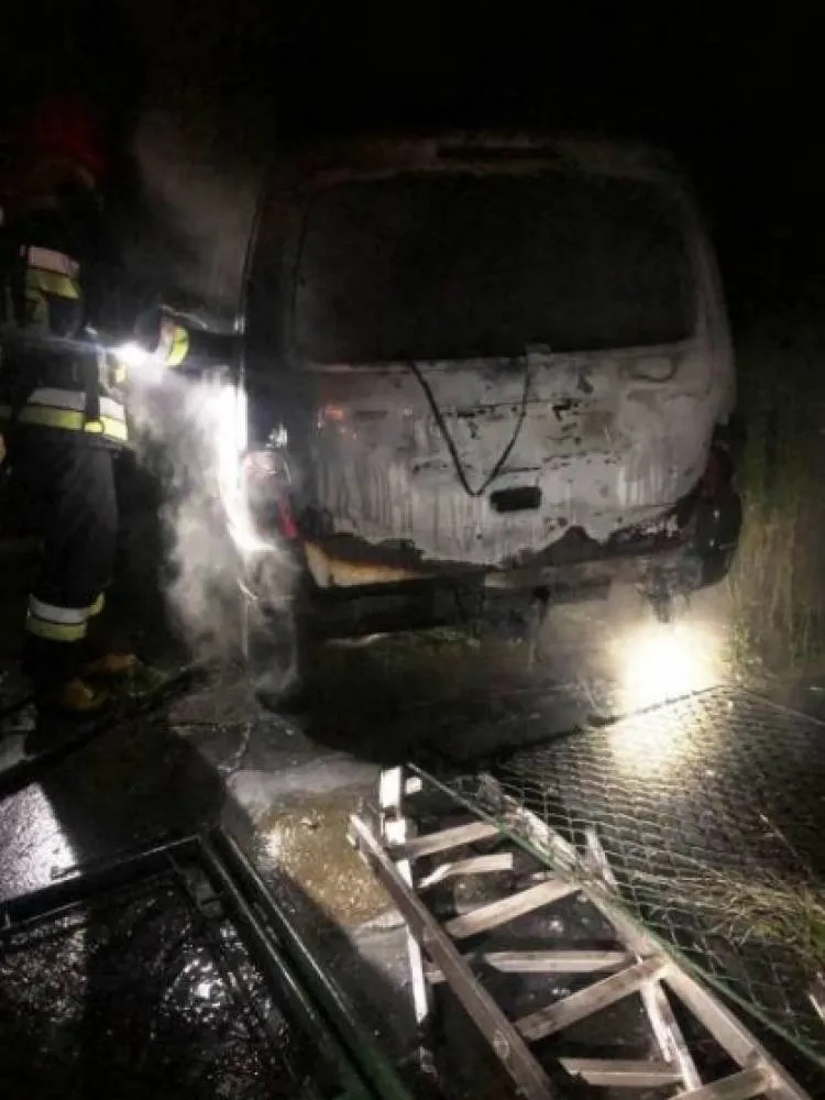 Pożar samochodu osobowego na ul. Dmowskiego Nowy Sącz